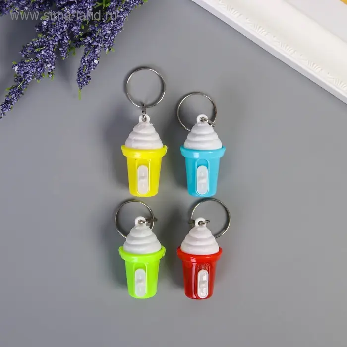 Фонарик брелок для ключей на кольце «Мороженое в стаканчике», мигает, 4.5×2.5×2.5 см, МИКС Фонарик брелок для ключей на кольце «Мороженое в стаканчике», мигает, 4.5×2.5×2.5 см, МИКС