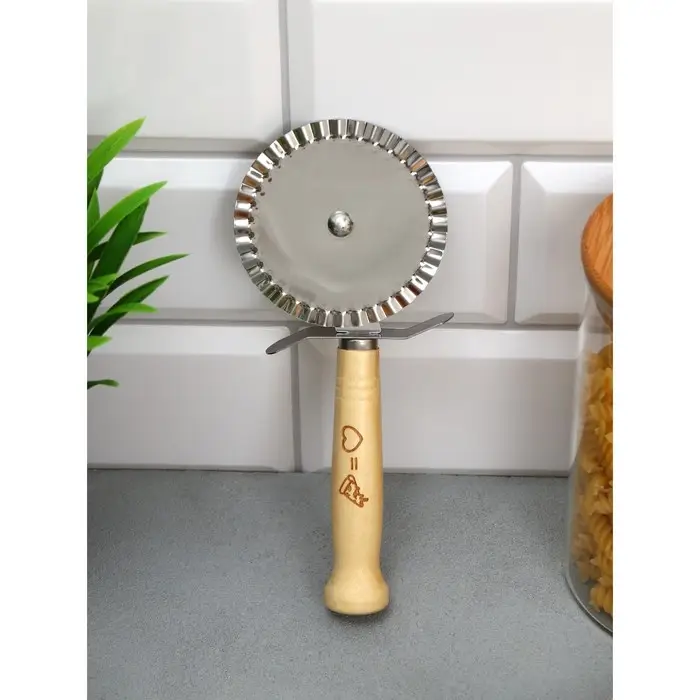 Нож для пиццы и теста  Нож для пиццы и теста "Пицца - любовь"18,5 см, ребристый