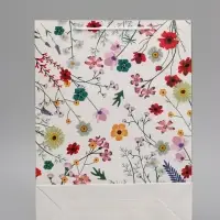 Пакет подарочный ламинированный, упаковка, &laquo;Расцветай от счастья&raquo;, L 28&times;38&times;9 см