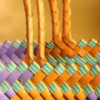 Сумка плетёная, 30×15×30 см, пластик, разноцветная Сумка плетёная, 30×15×30 см, пластик, разноцветная