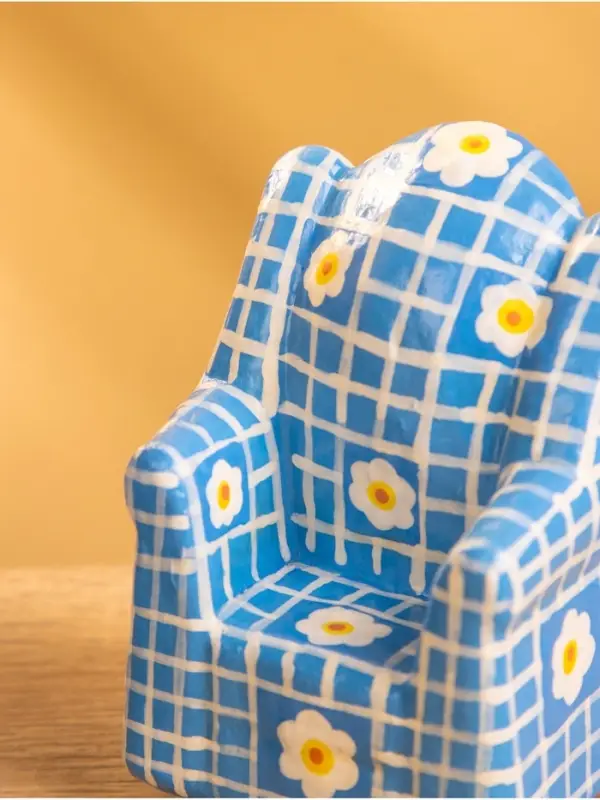 Мебель для кукол &laquo;Кресло с ромашками&raquo;, 8.5&times;5.5&times;4.5 см, дерево