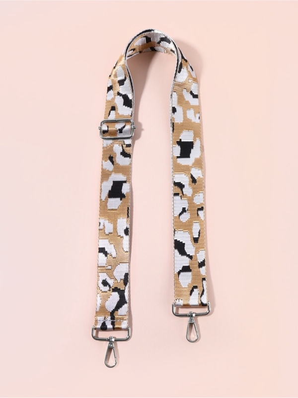 Ручка для сумки стропа с караб-ми 140±1*3,8см орнамент леопард бежевый/серебряный АУ Ручка для сумки стропа с караб-ми 140±1*3,8см орнамент леопард бежевый/серебряный АУ