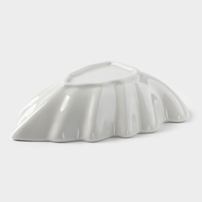 Соусник керамический «Лиственик», 14×10×3 см, цвет белый Соусник керамический «Лиственик», 14×10×3 см, цвет белый