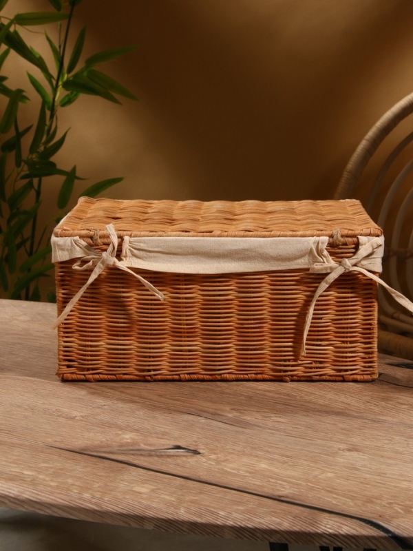 Корзинка прямоугольная с крышкой и тканевым подкладом, 33х22х15 см, ротанг