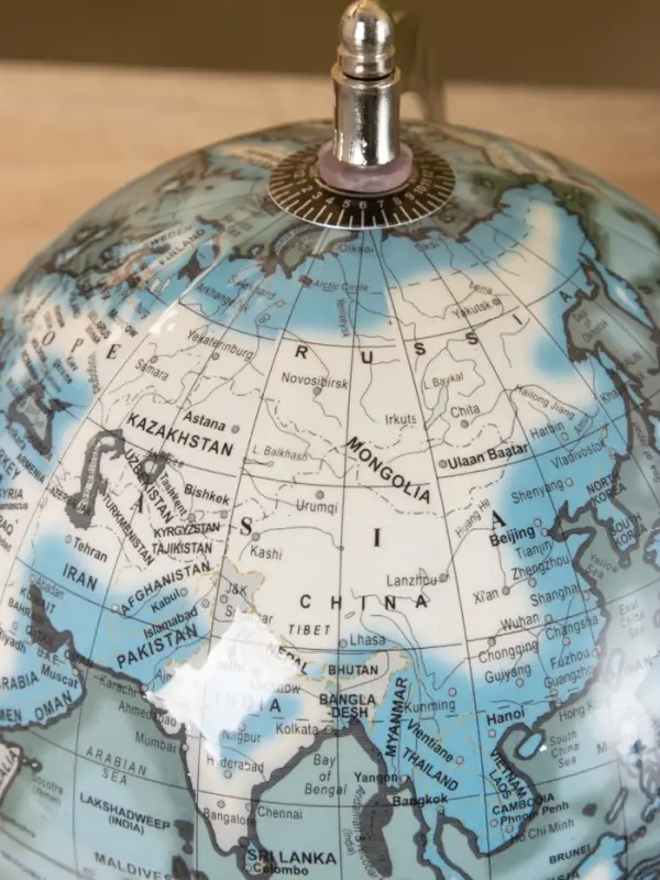 Глобус сувенирный, 18×15×26 см, подставка металл