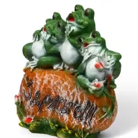 Садовая фигура из полистоуна &laquo;Лягушка на камне&raquo;, 30&times;10&times;35 см