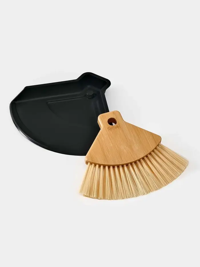 Щетка с совком "Meli", бамбуковая ручка, цвет черный 20х19 см Щетка с совком "Meli", бамбуковая ручка, цвет черный 20х19 см