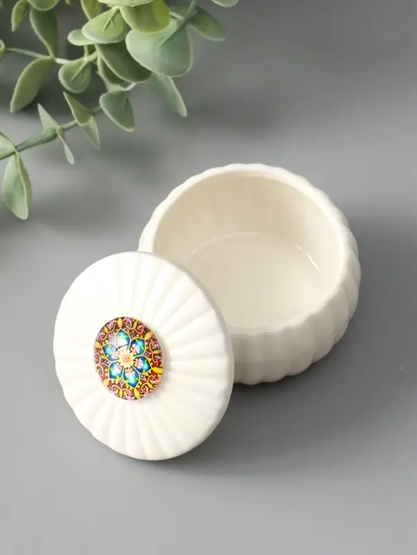 Шкатулка для украшений &laquo;Цветок-калейдоскоп&raquo;, с крышкой, белая, керамика, 7&times;7&times;5.3 см