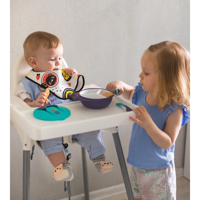 Нагрудник для кормления «Малыши» Г. Доман непромокаемый на липучке, с карманом Нагрудник для кормления «Малыши» Г. Доман непромокаемый на липучке, с карманом