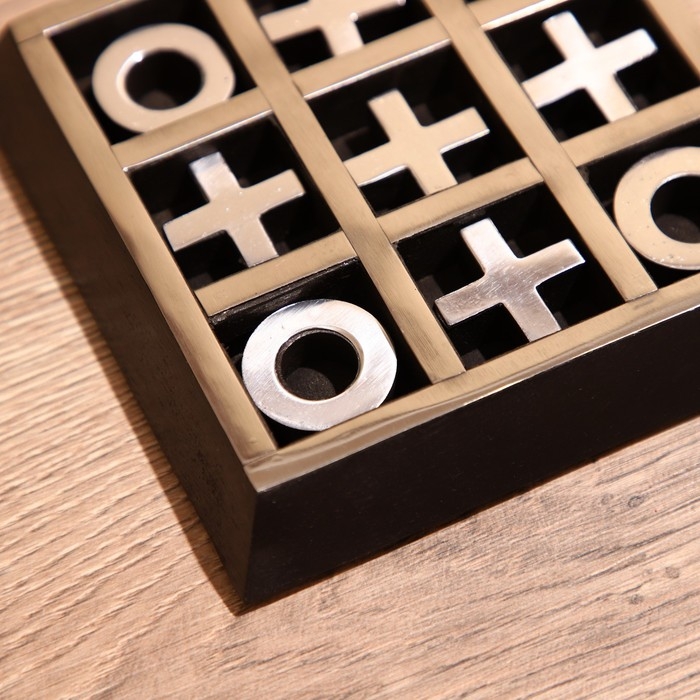 Игра настольная  Игра настольная "Крестики-нолики" 13х13 см, манговое дерево, сталь