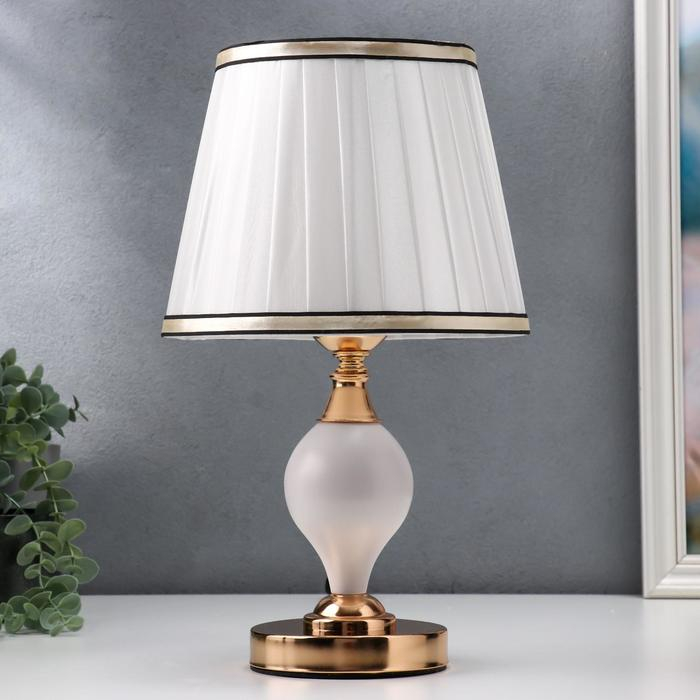 Лампа настольная  Лампа настольная "Галатея" 1х40Вт Е27 220В белый-золото 20х20х38,5 см.