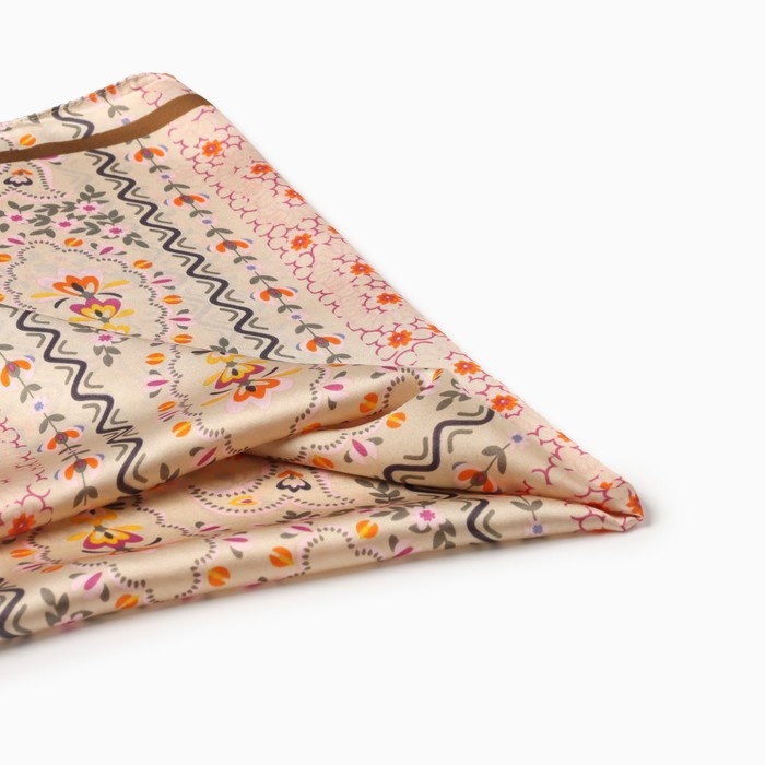 Платок женский MINAKU р-р 70*70 см, цв. беж Платок женский MINAKU р-р 70*70 см, цв. беж