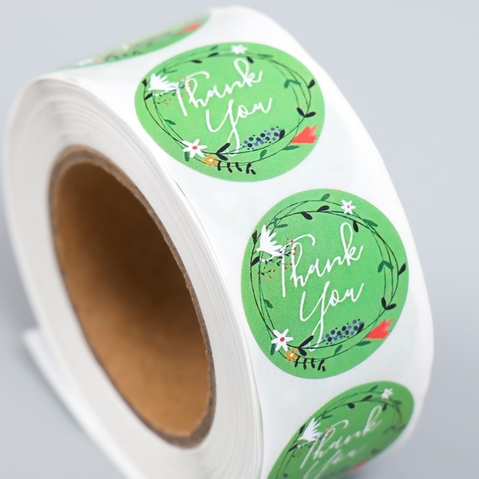 Наклейка бумага "Венок из полевых цветов. Спасибо" d=2,5 см 500 шт в рулоне 3х6,5х6,5 см