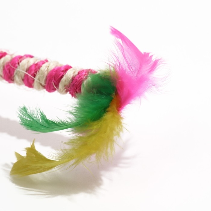 Дразнилка для кошек  Дразнилка для кошек "Двойной пушок", с шариком и сизалевой обмоткой, 32 см, розовая/белая