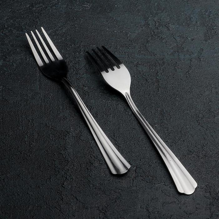 Вилка столовая «Новинка», длина 19,8 см, толщина 1,2 мм, упрощённой обработки, цвет серебряный Вилка столовая «Новинка», длина 19,8 см, толщина 1,2 мм, упрощённой обработки, цвет серебряный