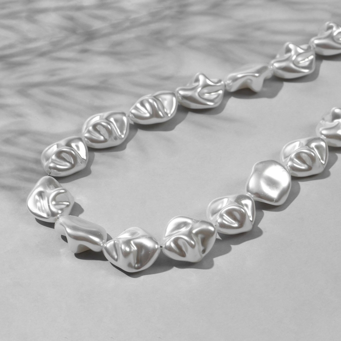 Бусины пластиковые на нити «Жемчуг» 1,9×1,6×1 см, (набор 70 шт.), цвет белый Бусины пластиковые на нити «Жемчуг» 1,9×1,6×1 см, (набор 70 шт.), цвет белый