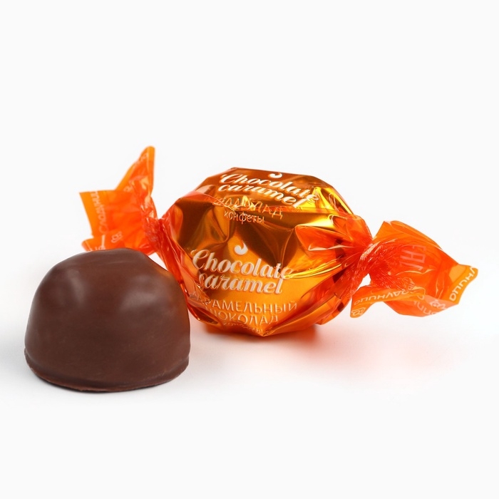 Конфеты «Волшебного нового года» в коробке бриллианте с предсказанием, 150 г. Конфеты «Волшебного нового года» в коробке бриллианте с предсказанием, 150 г.