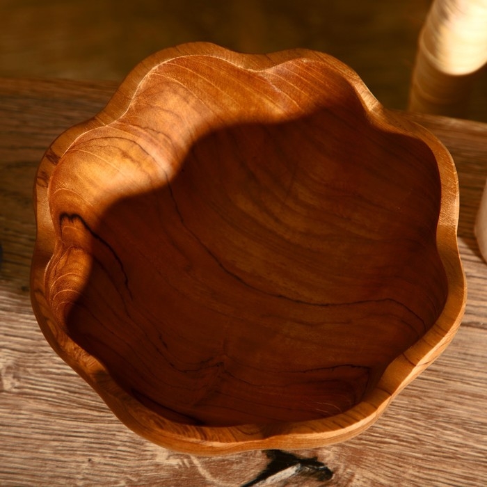 Салатник 17х17х8 см, тиковое дерево Салатник 17х17х8 см, тиковое дерево