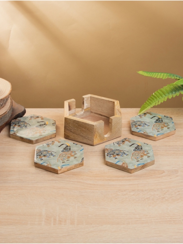 Подставка под горячее (набор 4 шт)  Подставка под горячее (набор 4 шт) "Мудрый слон" дерево манго 15х13х5 см