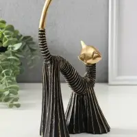 Сувенир полистоун "Кошка в клёшах" чёрно-золотая 7,5х15х25 см Сувенир полистоун "Кошка в клёшах" чёрно-золотая 7,5х15х25 см