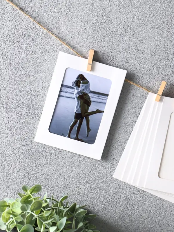 Фоторамки с прищепками на веревке 10х15 см "Белая" набор 10 шт, веревка 2 м 22х14х1,5 см