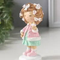 Сувенир полистоун "Малышка с цветами в волосах, с птичкой на ладони" 5,5х5,5х12 см