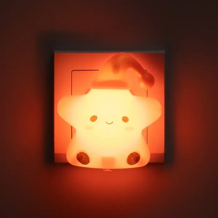 Ночник RISALUX &laquo;Звёздочка в колпаке&raquo;, LED, 1 Вт, 6.5&times;8&times;8.5 см, оранжевый