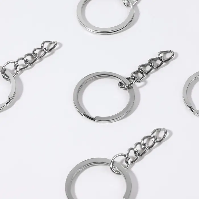 Основа для брелока, с цепочкой, плоская, d = 25 мм, 10 шт, цвет серебряный Основа для брелока, с цепочкой, плоская, d = 25 мм, 10 шт, цвет серебряный