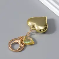 Брелок пластик с карабином "Два сердца" золото 4,5х4,5х1,5 см