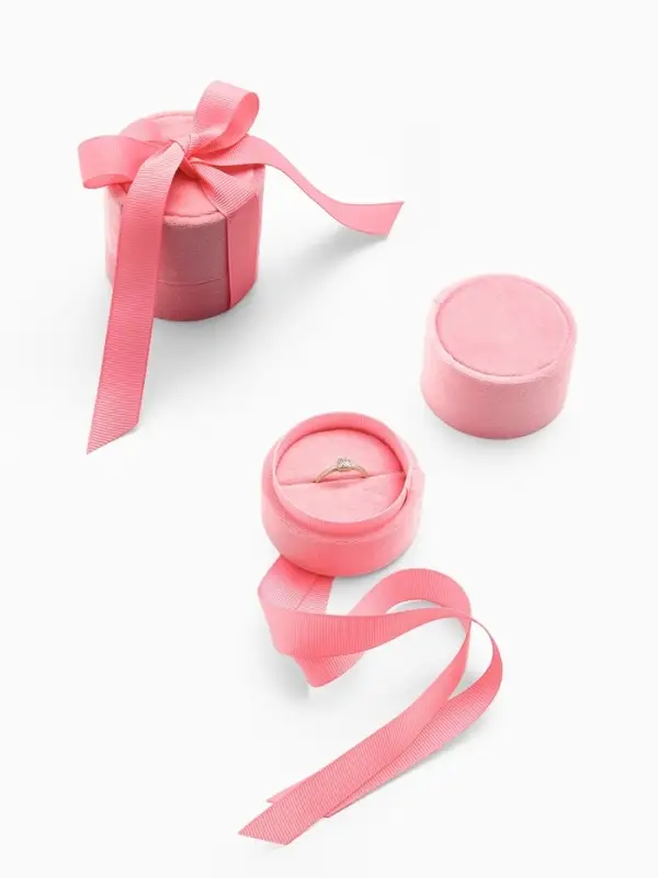 Футляр под серьги, кольцо &laquo;Сюрприз&raquo;, корейский бархат, 5.8&times;5.3 см, светло-розовый
