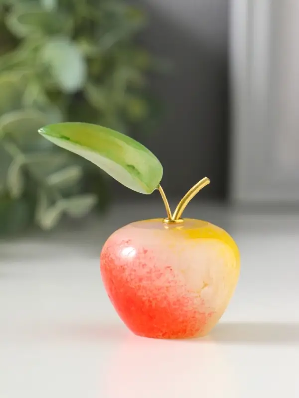 Фигурка &laquo;Яблоко&raquo;, 4.5&times;5 см, селенит