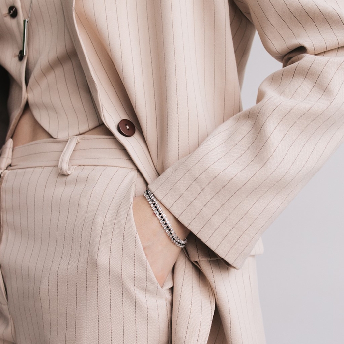 Браслет со стразами «Лёд» элегантность, строчки, цвет бело-чёрный в серебре, 18см Браслет со стразами «Лёд» элегантность, строчки, цвет бело-чёрный в серебре, 18см