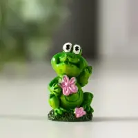 Сувенир полистоун "Лягушонок на полянке" МИКС 2х1,8х3,5 см Сувенир полистоун "Лягушонок на полянке" МИКС 2х1,8х3,5 см