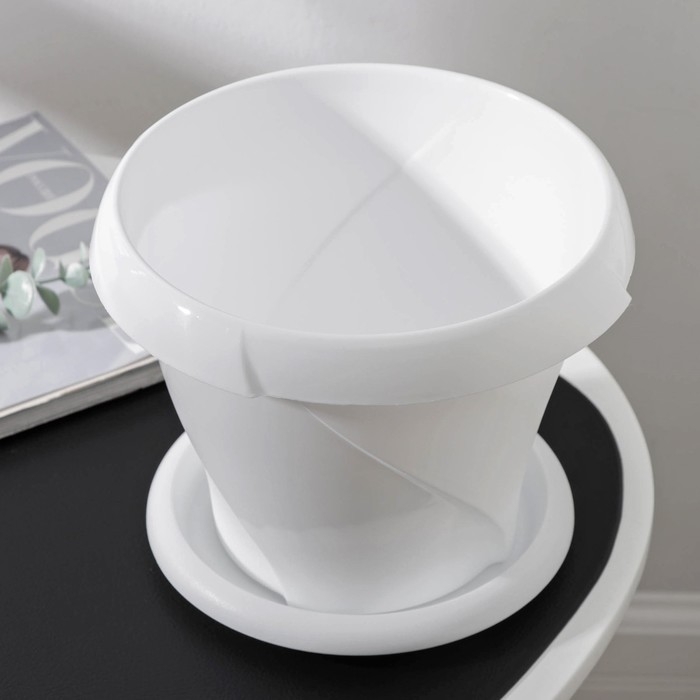 Горшок с поддоном «Флориана», 2,8 л, цвет белый Горшок с поддоном «Флориана», 2,8 л, цвет белый