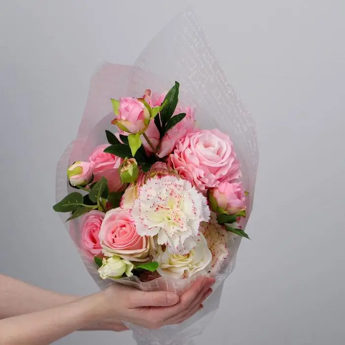 Плёнка для цветов матовая «Надписи» 35 мкм 0,6 х 8 м Плёнка для цветов матовая «Надписи» 35 мкм 0,6 х 8 м