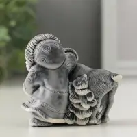 Сувенир "Девочка с оленёнком" 6,4 см Сувенир "Девочка с оленёнком" 6,4 см