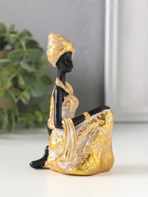 Сувенир полистоун "Африканка в золотом платье с белой патиной" чёрный 7х5х11 см
