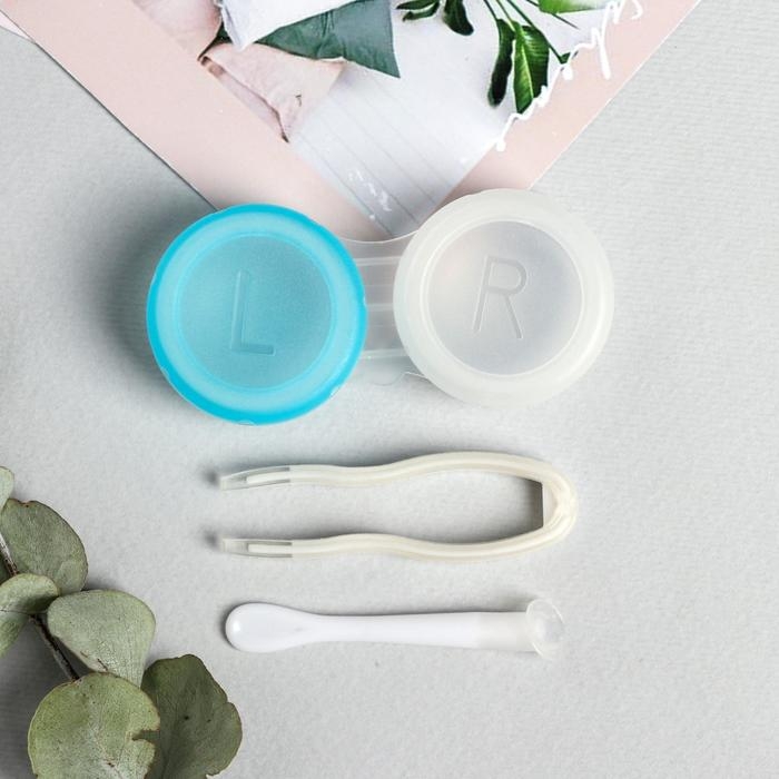 Контейнер для линз в наборе Контейнер для линз в наборе "Единорог", голография, 6,5 см × 4,5 см