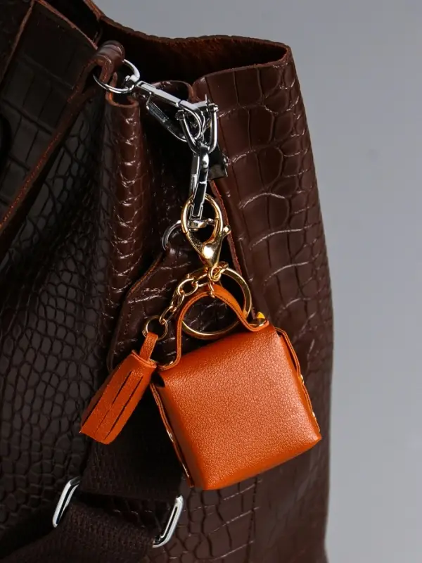 Брелок кожзам с карабином, с кистью Брелок кожзам с карабином, с кистью "Сумочка. Сова" карамель 5,2х2,5х6 см