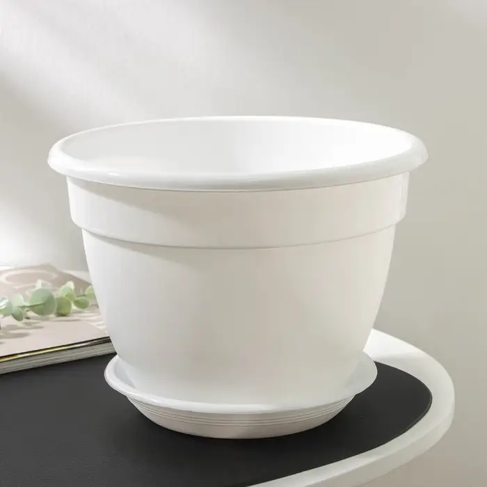 Горшок для цветов с поддоном «Антик», 3,6 л, d=22 см, цвет белый Горшок для цветов с поддоном «Антик», 3,6 л, d=22 см, цвет белый