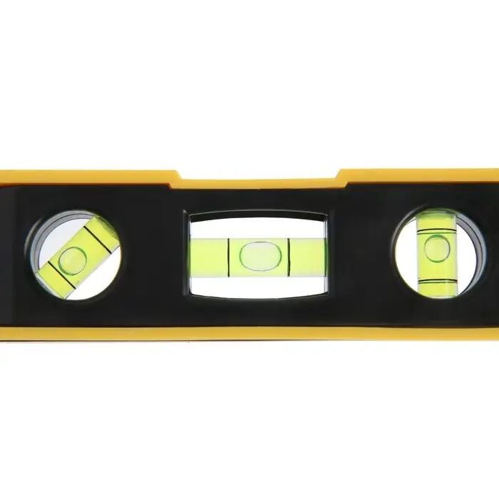 Уровень пластиковый магнитный ТУНДРА, 3 глазка, 150 мм Уровень пластиковый магнитный ТУНДРА, 3 глазка, 150 мм