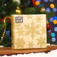 Салфетки новогодние бумажные Bouquet de Luxe &laquo;Снегопад Золото&raquo;, 3 слоя, 24&times;24 см, 25 шт.