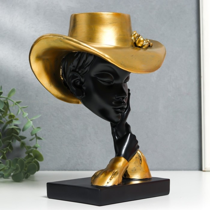 Сувенир полистоун подставка  Сувенир полистоун подставка "Дама в шляпе" 13,5х21х25,5 см