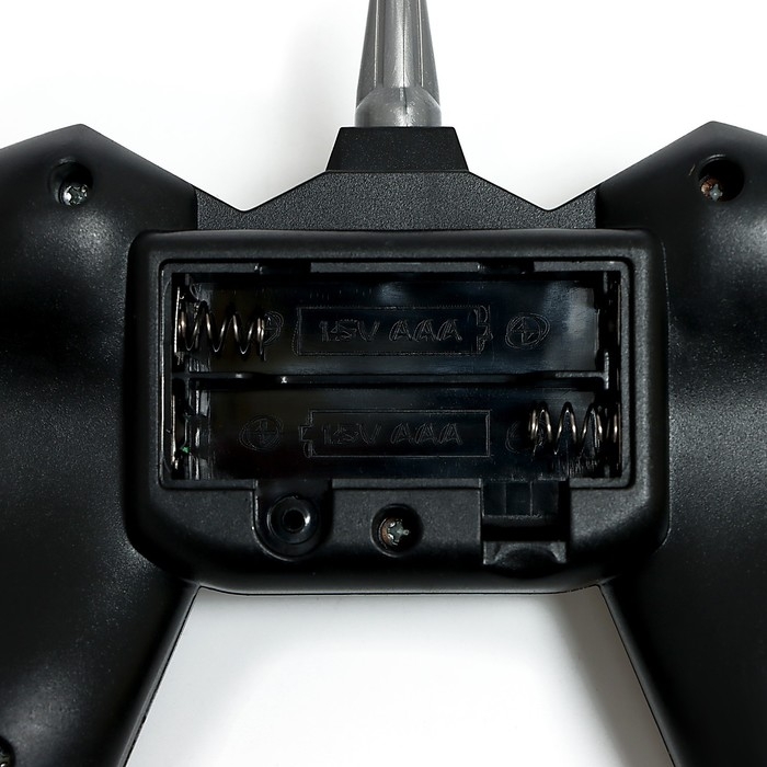 Перевёртыш радиоуправляемый «Трюкач», свет, цвет фиолетовый Перевёртыш радиоуправляемый «Трюкач», свет, цвет фиолетовый