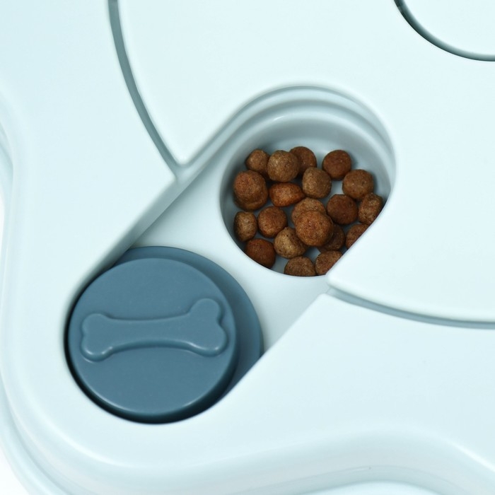 Игрушка интеллектуальная для лакомств  Игрушка интеллектуальная для лакомств "Звезда", 24 х 3 см, голубая