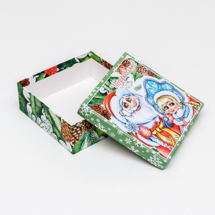 Набор подарочных новогодних коробок 3 в 1 Набор подарочных новогодних коробок 3 в 1 "Новогодние герои", 19 х 19 х 7,5 - 14 х 14 х 4 см. Новый год