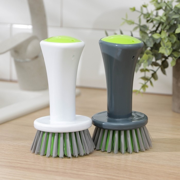 Щётка для посуды с высокой ручкой Доляна «Цилиндр», 7×13 см, цвет МИКС Щётка для посуды с высокой ручкой Доляна «Цилиндр», 7×13 см, цвет МИКС