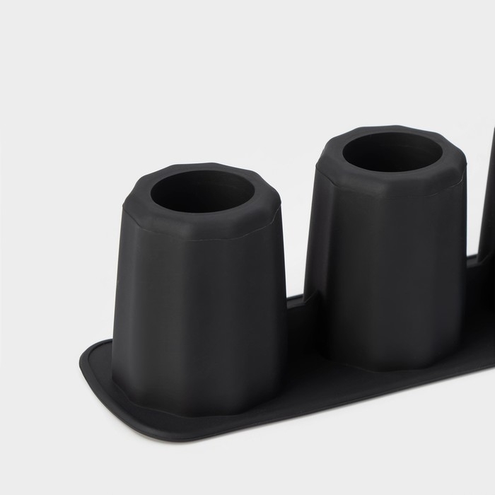 Форма для льда Доляна «Рюмки», силикон, 20×5×5 см, 4 ячейки (3,8×5 см), цвет чёрный Форма для льда Доляна «Рюмки», силикон, 20×5×5 см, 4 ячейки (3,8×5 см), цвет чёрный