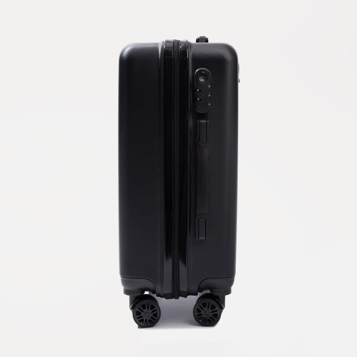 Чемодан малый 36 л (S), отдел на молнии, кодовый замок, цвет чёрный Чемодан малый 36 л (S), отдел на молнии, кодовый замок, цвет чёрный