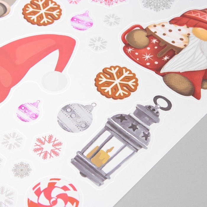 Наклейка интерьерная цветная Наклейка интерьерная цветная "Гномы и снежинки" 30х40 см